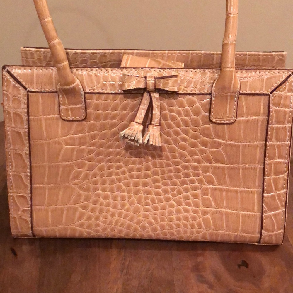 Handbag - Picture 6 of 6